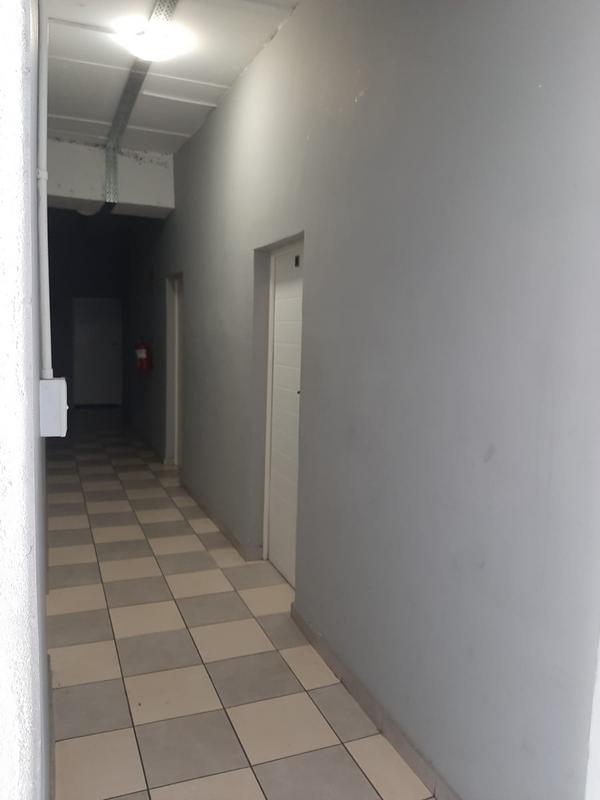 To Let 1 Bedroom Property for Rent in Goodwood Central Western Cape